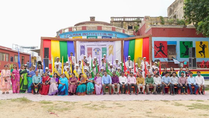 Banner : Holman Institute